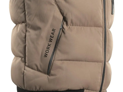 Primo piano tasche laterali con zip del Gilet da lavoro invernale RENO trapuntato con cappuccio staccabile – PWSTORE